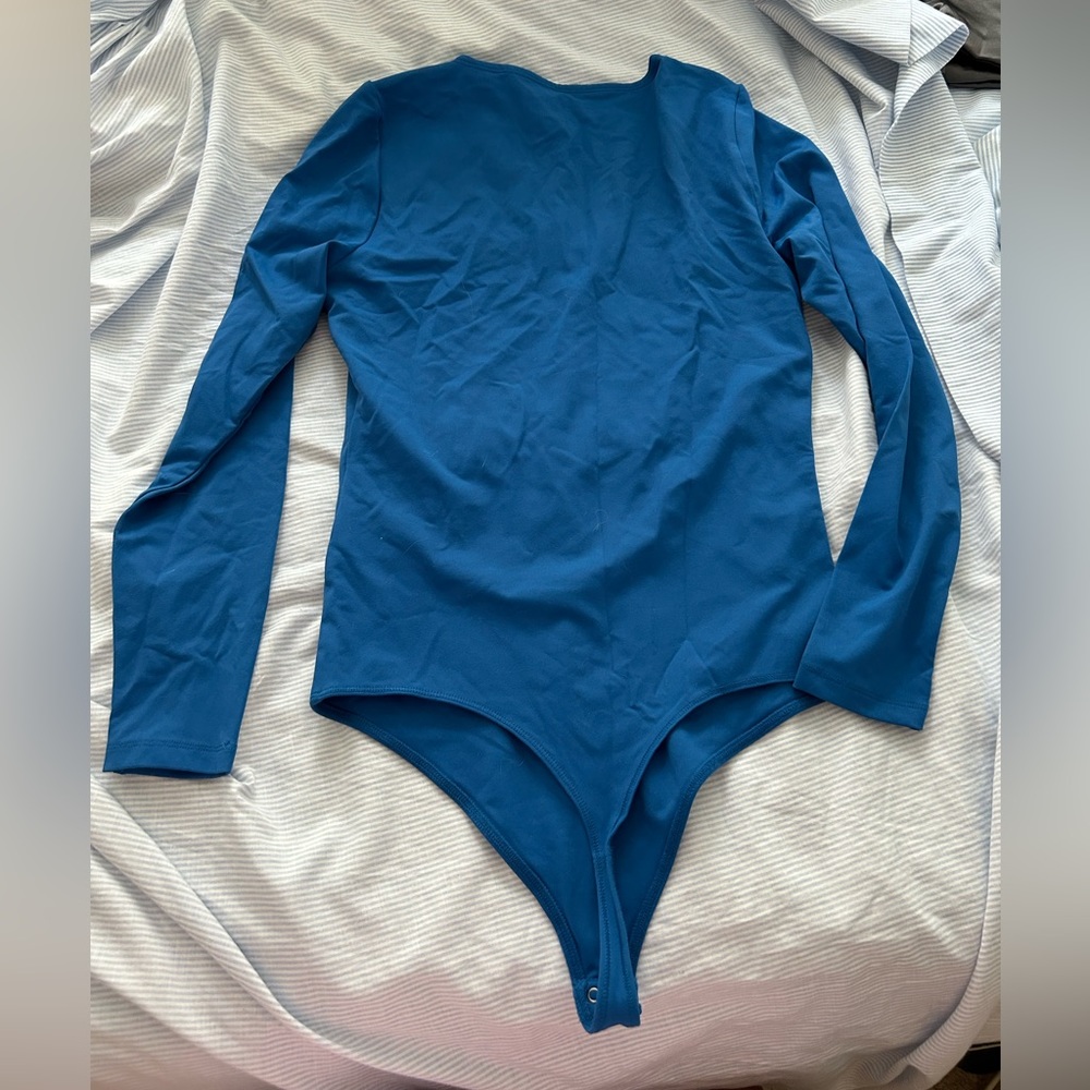 NWT Abercrombie long sleeve blue bodysuit soft af collection large - Picture 4 of 5